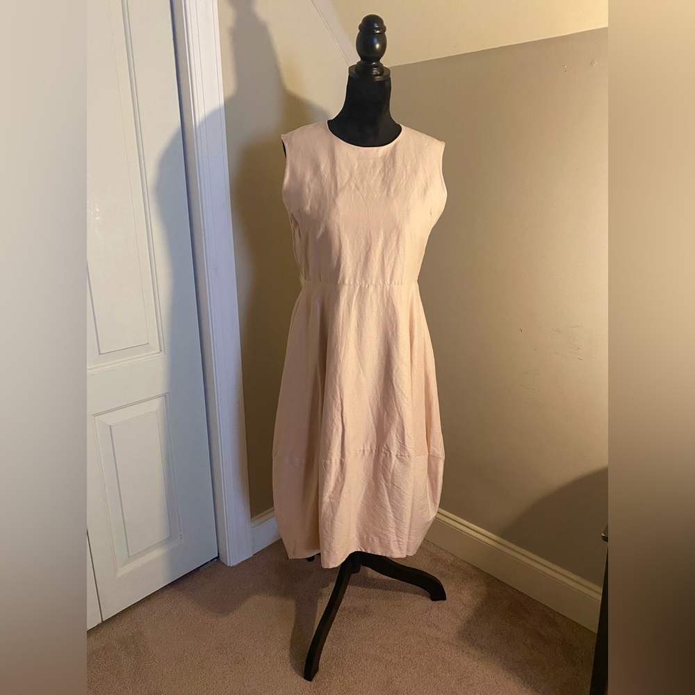 Beautiful COS cocoon sleeveless dress in pink, size EU 44, US 14.